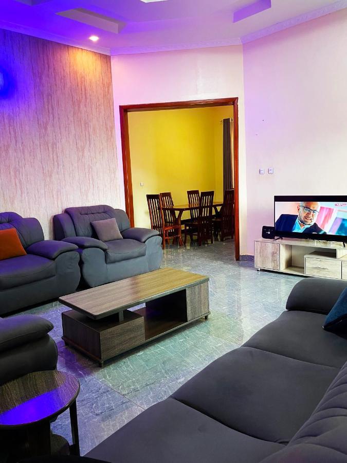 Zeo Airbnb - Cheap Apartment In Kigali Luaran gambar